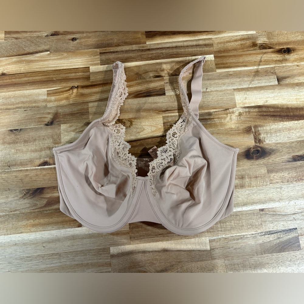 SKIMS Lace Trim Nude/Taupe Underwire Bra